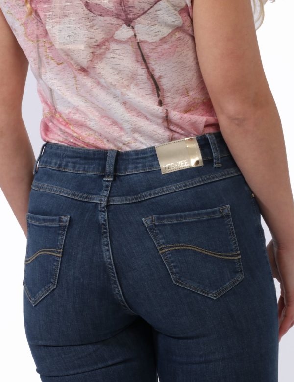 Jeans Yes Zee Jeans - Jeans con gamba a zampa, in total blu denim con tasche sagomate sul fronte e tasche a toppa sul retro.