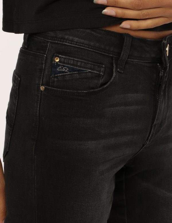 Jeans Yes Zee nero - COMPOSIZIONE E VESTIBILITÀ:98% cotone 2% elastaneLa modella è alta 170 cm e indossa la taglia 27 us cor