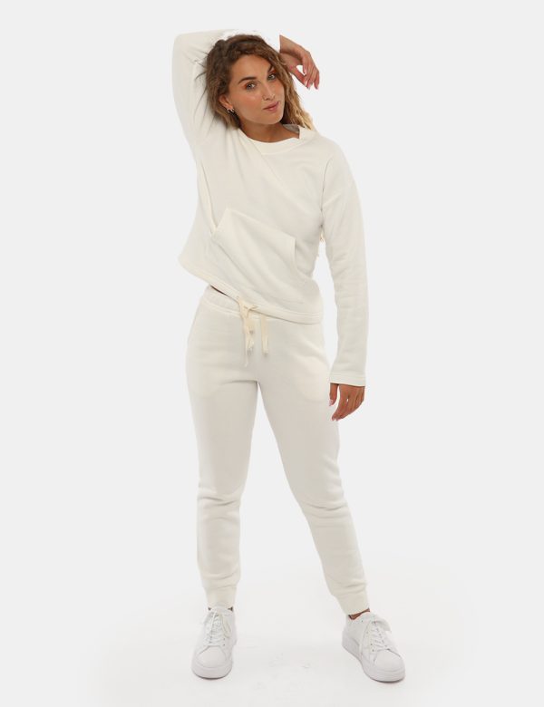 Felpa Concept83 con tasca centrale - 65% cotone 35% poliestereLa modella indossa la taglia S ed è alta 168 cm e la vestibil