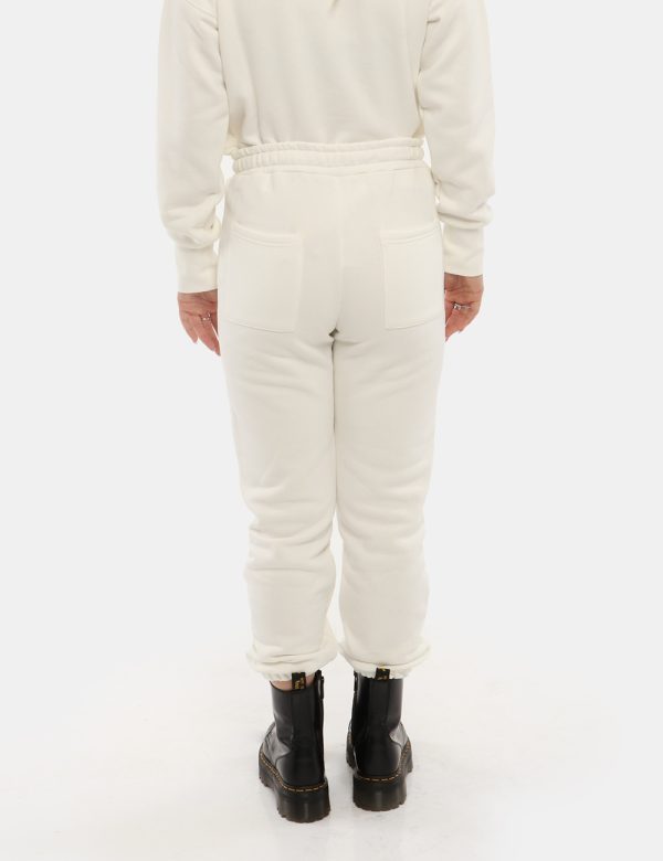 Pantalone Concept83 con taeche - 65% cotone 35% poliestereLa modella indossa la taglia S ed è alta 168 cm e la vestibilità