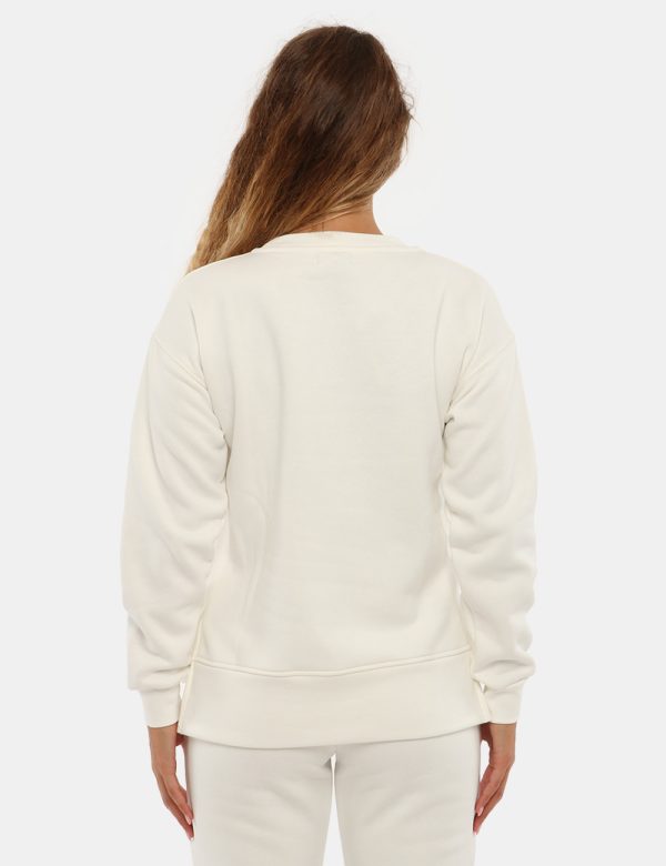Felpa Concept83 girocollo - 65% cotone 35% poliestereLa modella indossa la taglia S ed è alta 168 cm e la vestibilità è reg