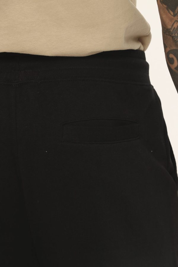 Bermuda Gazzarrini nero - COMPOSIZIONE E VESTIBILITÀ:100% cotoneIl modello è alto 178 cm e indossa la taglia L. La vestibili