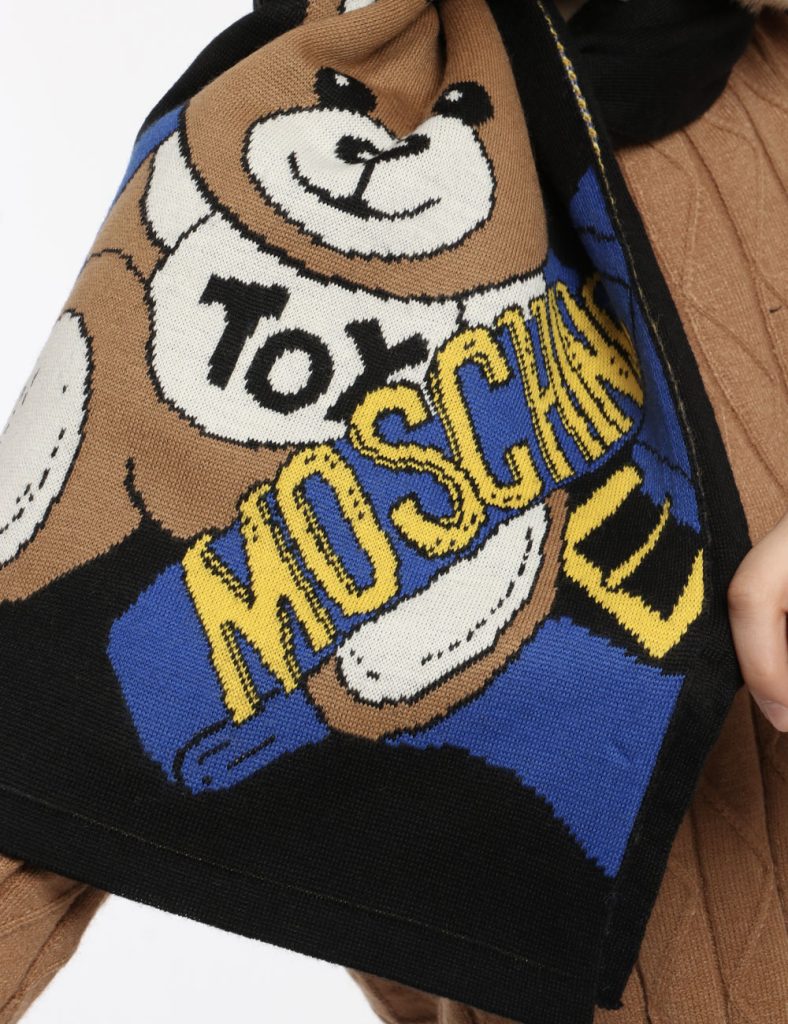 Giacca Vougue nero grigio - COMPOSIZIONE E VESTIBILITÀ:63% poliestere 34% viscosa 3% elastaneLa modella è alta 176 cm e indo