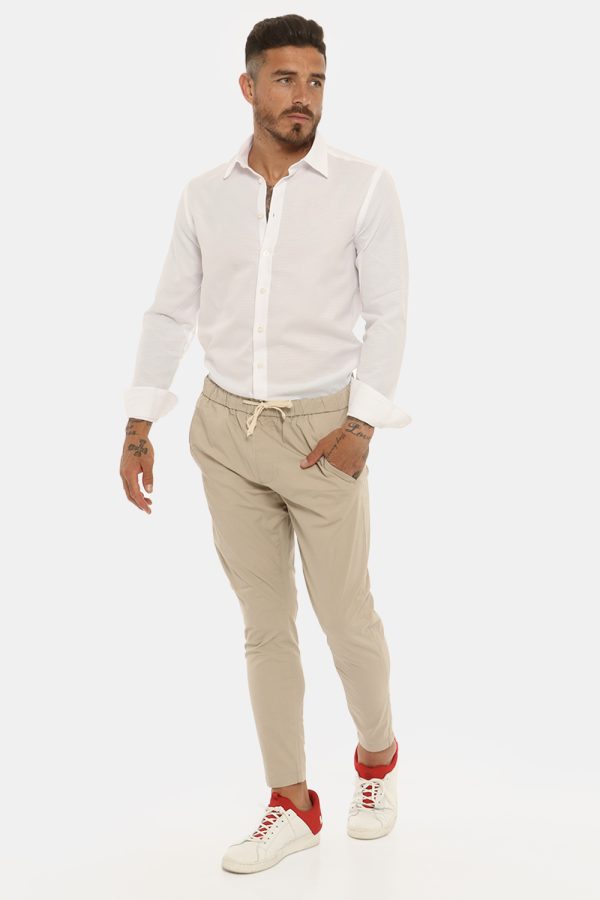 Pantalone Gazzarrini beige - COMPOSIZIONE E VESTIBILITÀ:98% cotone 2% elastaneIl modello è alto 178 cm e indossa la taglia 4