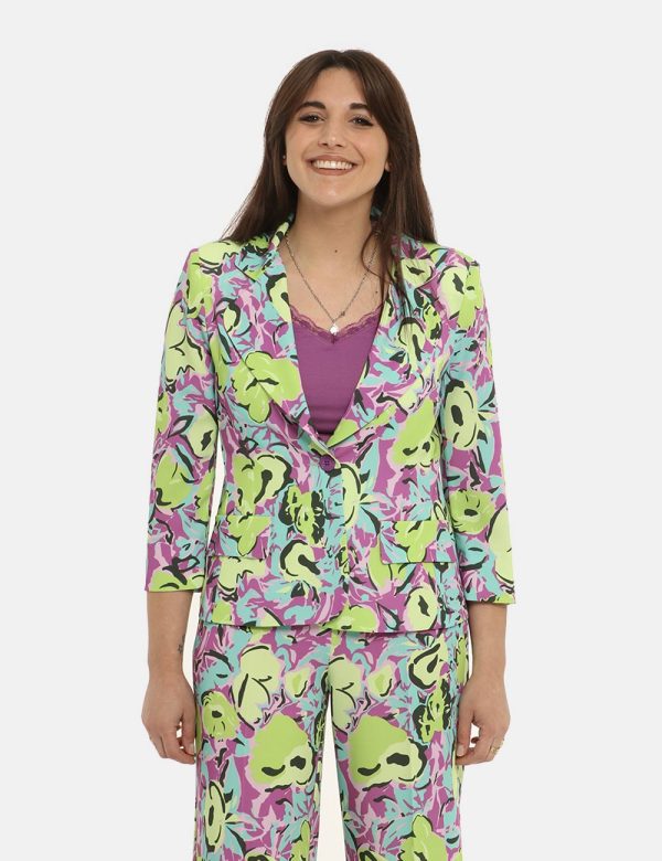Blazer Vougue fantasia verde/lilla - COMPOSIZIONE E VESTIBILITÀ:97% poliestere 3% elastaneLa modella è alta 161 cm e indossa
