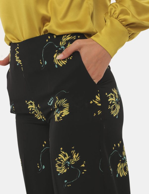 Pantalone Sandro Ferrone fantasia - 100% poliestereLa modella indossa la taglia S ed è alta 170 cm e la vestibilità è regola