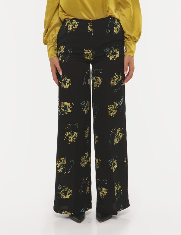 Pantalone Sandro Ferrone fantasia - 100% poliestereLa modella indossa la taglia S ed è alta 170 cm e la vestibilità è regola
