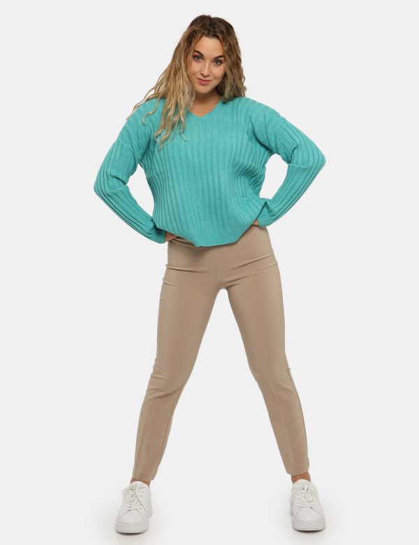 Pantalone Sandro Ferrone beige - COMPOSIZIONE E VESTIBILITÀ:90% poliestere 10% elastaneLa modella è alta 170 cm e indossa la