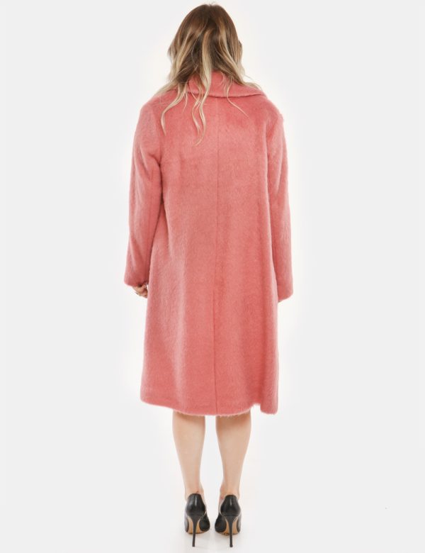 Cappotto Sandro Ferrone con bottoni - 63% acrilico 37% poliammideLa modella indossa la taglia 40 ed è alta 170 cm e la vesti
