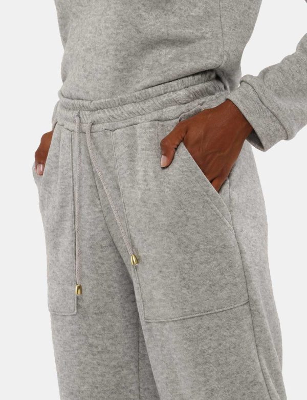 Pantalone Sandro Ferrone con tasche - 95% poliestere 5% elastinaLa modella indossa la taglia S ed è alta 170 cm e la vestibi