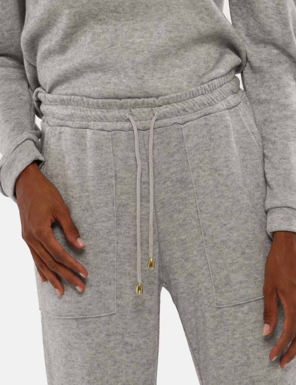 Pantalone Sandro Ferrone con tasche - 95% poliestere 5% elastinaLa modella indossa la taglia S ed è alta 170 cm e la vestibi