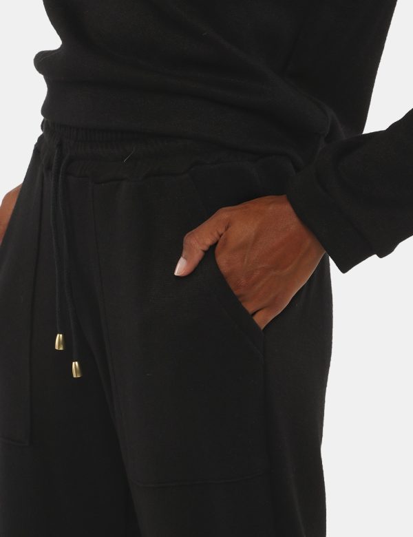 Pantalone Sandro Ferrone con tasche - 95% poliestere 5% elastinaLa modella indossa la taglia S ed è alta 170 cm e la vestibi