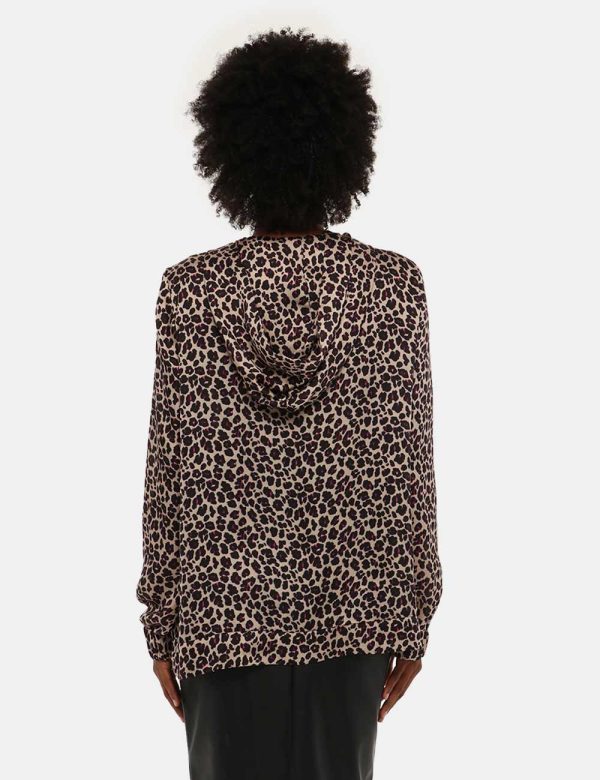 Camicia Sandro Ferrone con cappuccio e zip - 97% poliestere 3% elastinaLa modella indossa la taglia S ed è alta 170 cm e la