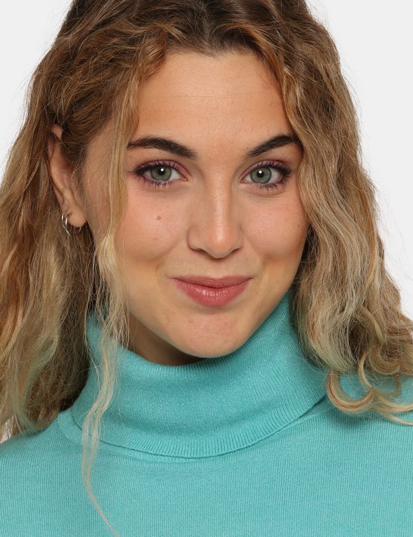 Maglione Sandro Ferrone verde acqua - COMPOSIZIONE E VESTIBILITÀ:44% viscosa 24% nylon 19% poliestere 13% elastaneLa modella