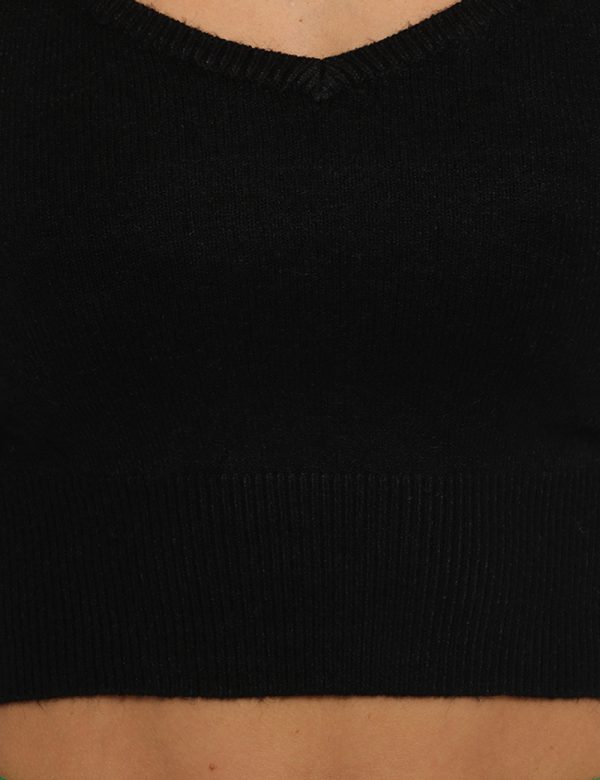 Top Sandro Ferrone nero - COMPOSIZIONE E VESTIBILITÀ:44% viscosa 24% nylon 19% poliestere 13% elastaneLa modella è alta 170