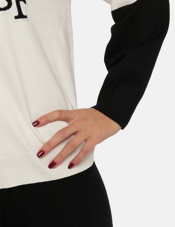 Maglione Sandro Ferrone nero/biancp - COMPOSIZIONE E VESTIBILITÀ:50% viscosa 30% poliamide 20% poliestereLa modella è alta 1