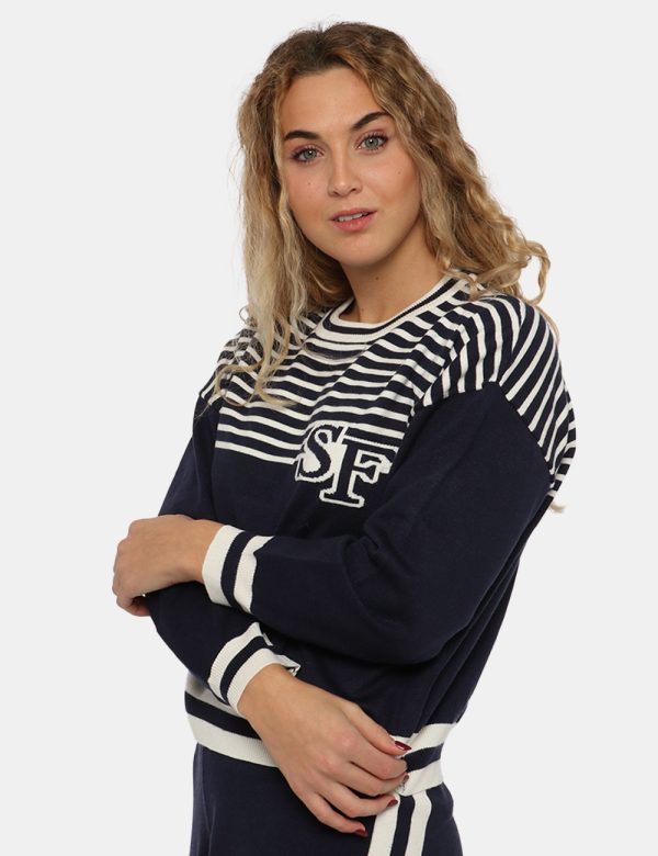 Maglione Sandro Ferrone blu/bianco - COMPOSIZIONE E VESTIBILITÀ:50% viscosa 30% poliamide 20% poliestereLa modella è alta 17