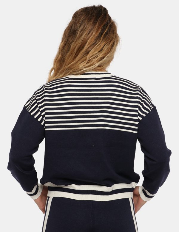 Maglione Sandro Ferrone blu/bianco - COMPOSIZIONE E VESTIBILITÀ:50% viscosa 30% poliamide 20% poliestereLa modella è alta 17