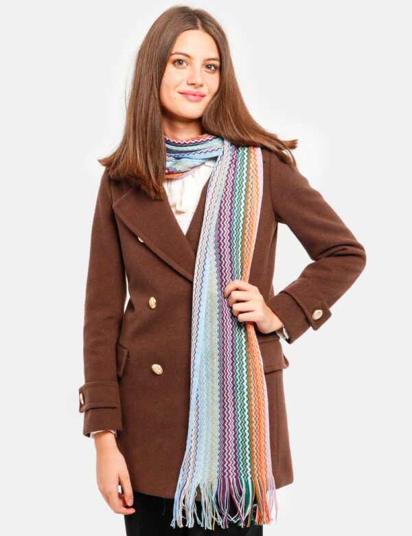 Sciarpa Missoni con frange - 50% acrilico 50% lanaDimensioni: 250 cm x 20 cmColora il tuo inverno con una sciarpa dalla fant
