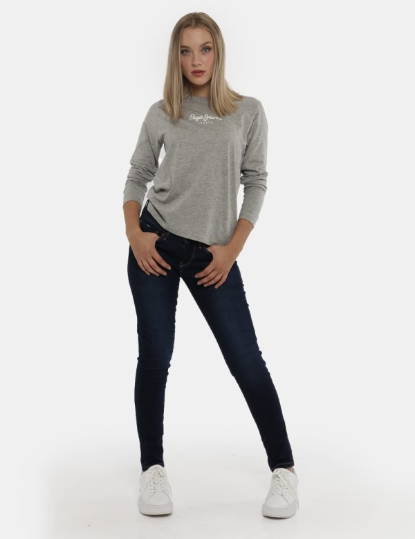 Jeans Pepe Jeans blu denim - COMPOSIZIONE E VESTIBILITÀ:98% cotone 2% elastaneLa modella è alta 172 cm e indossa la taglia 2