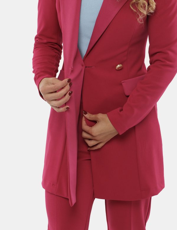 Blazer Vougue in crepe scuba in coordinato - 95% poliestere 5% elastanLa modella indossa la taglia S e la vestibilità del ca