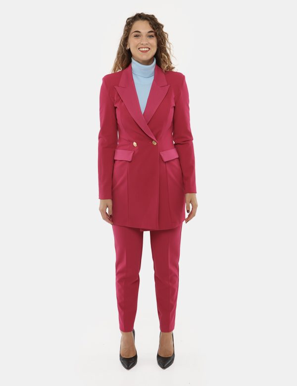 Blazer Vougue in crepe scuba in coordinato - 95% poliestere 5% elastanLa modella indossa la taglia S e la vestibilità del ca