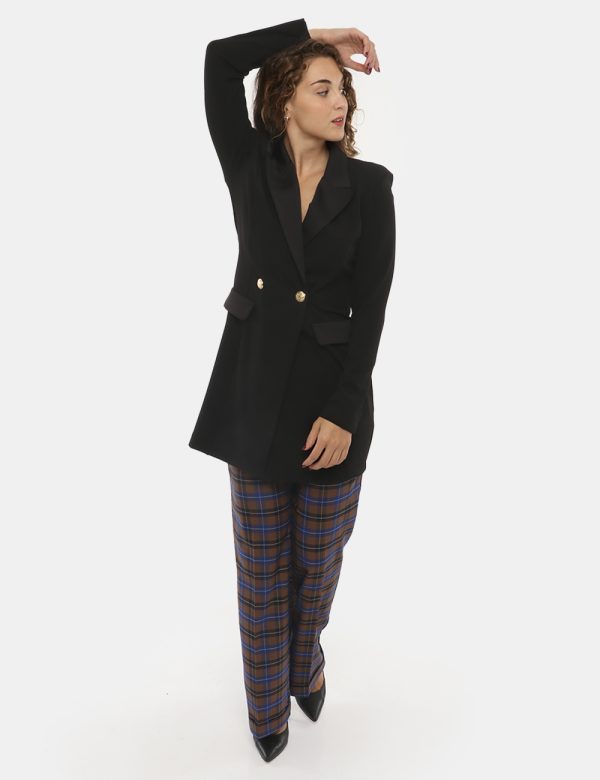 Blazer Vougue in crepe scuba in coordinato - 95% poliestere 5% elastanLa modella indossa la taglia S e la vestibilità del ca