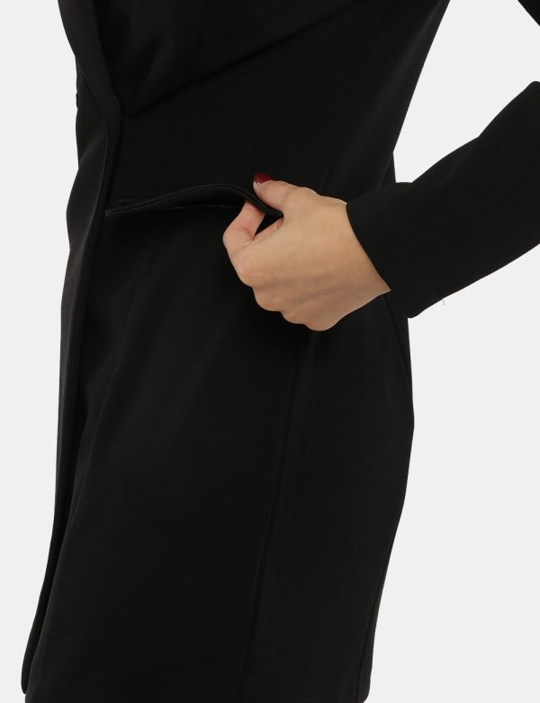 Blazer Vougue in crepe scuba in coordinato - 95% poliestere 5% elastanLa modella indossa la taglia S e la vestibilità del ca
