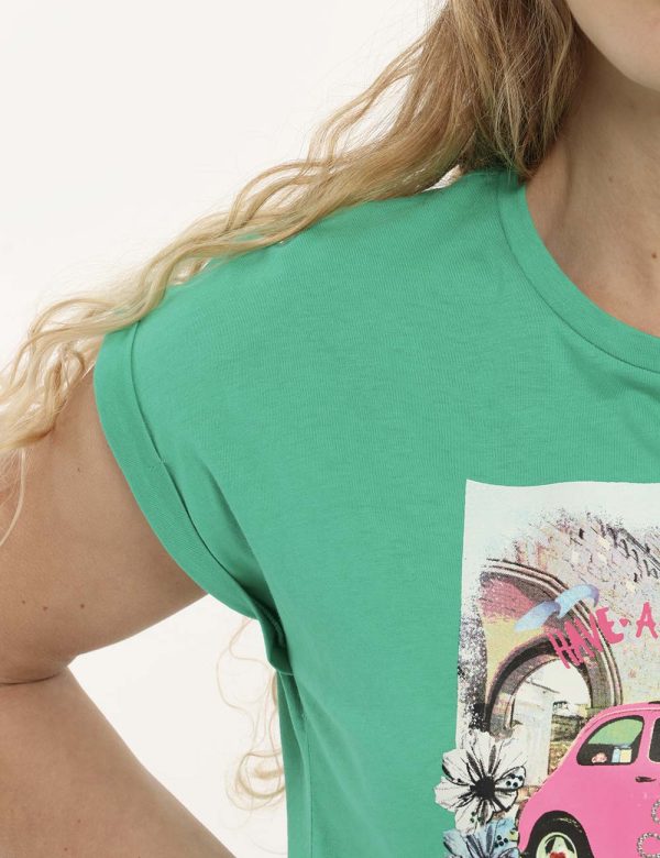 T-shirt Yes Zee verde - COMPOSIZIONE E VESTIBILITÀ:100% cotoneLa modella è alta 170 cm e indossa la taglia S. La vestibilità