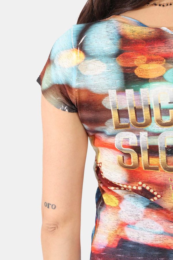 T-shirt Yes Zee fantasia - COMPOSIZIONE E VESTIBILITÀ:100% poliestereLa modella è alta 161 cm e indossa la taglia S. La vest