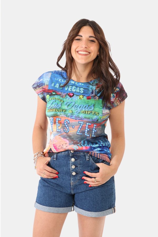 T-shirt Yes Zee fantasia - COMPOSIZIONE E VESTIBILITÀ:100% poliestereLa modella è alta 161 cm e indossa la taglia S. La vest