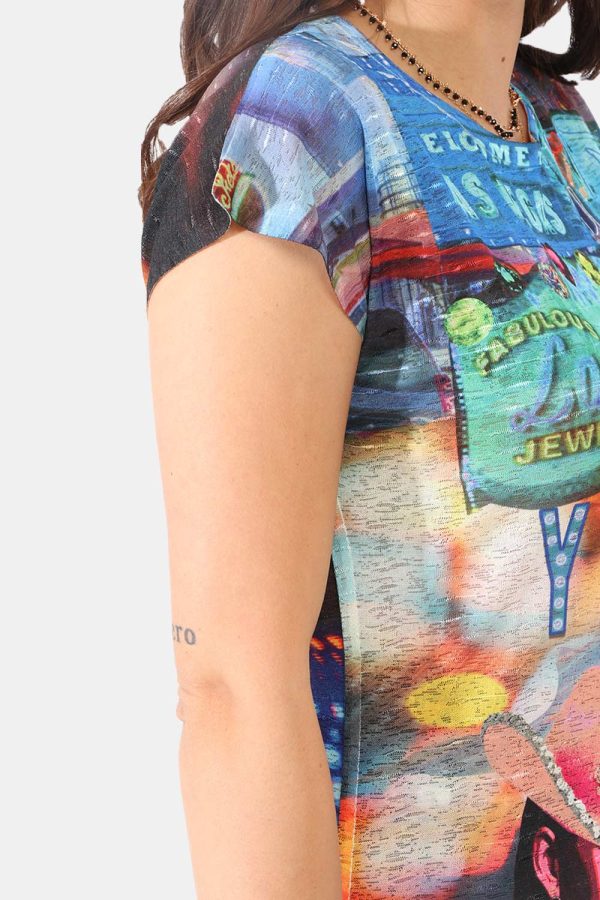 T-shirt Yes Zee fantasia - COMPOSIZIONE E VESTIBILITÀ:100% poliestereLa modella è alta 161 cm e indossa la taglia S. La vest