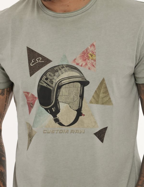 T-shirt Yes Zee verde - COMPOSIZIONE E VESTIBILITÀ:100% cotoneIl modello è alto 178 cm e indossa la taglia L. La vestibilità
