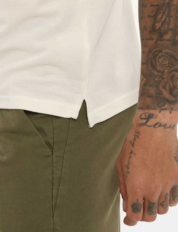 T-shirt Yes Zee bianco - COMPOSIZIONE E VESTIBILITÀ:100% cotoneIl modello è alto 178 cm e indossa la taglia L. La vestibilit