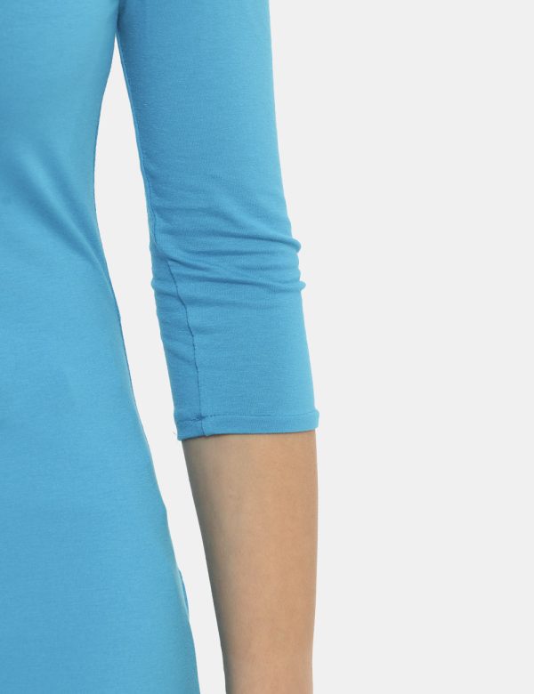 Maglia Vougue azzurro turchese - COMPOSIZIONE E VESTIBILITÀ:96% viscosa 4% elastaneLa modella è alta 161 cm e indossa la tag