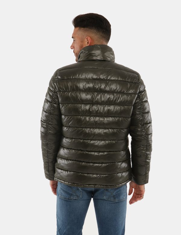 Piumino Scervino con cappuccio e multi zip - 100% poliestereIl modello indossa la taglia L e la vestibilità del capo è regol