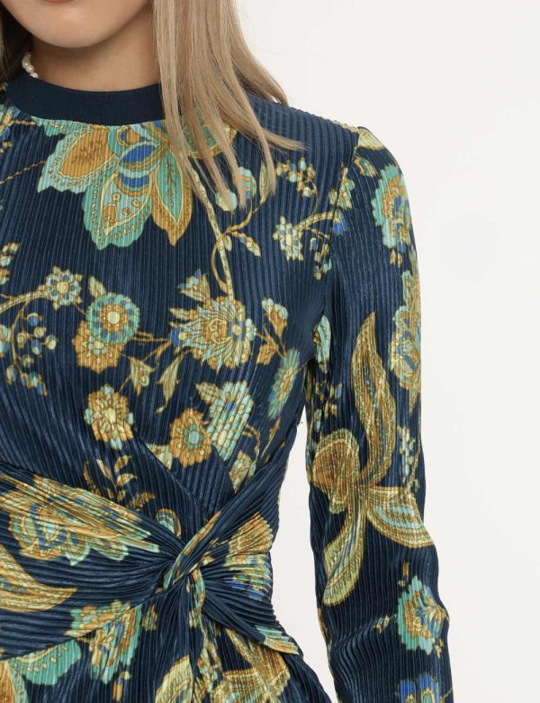 Vestito Guess fantasia giallo/verde - COMPOSIZIONE E VESTIBILITÀ:100% poliestereLa modella è alta 172 cm e indossa la taglia