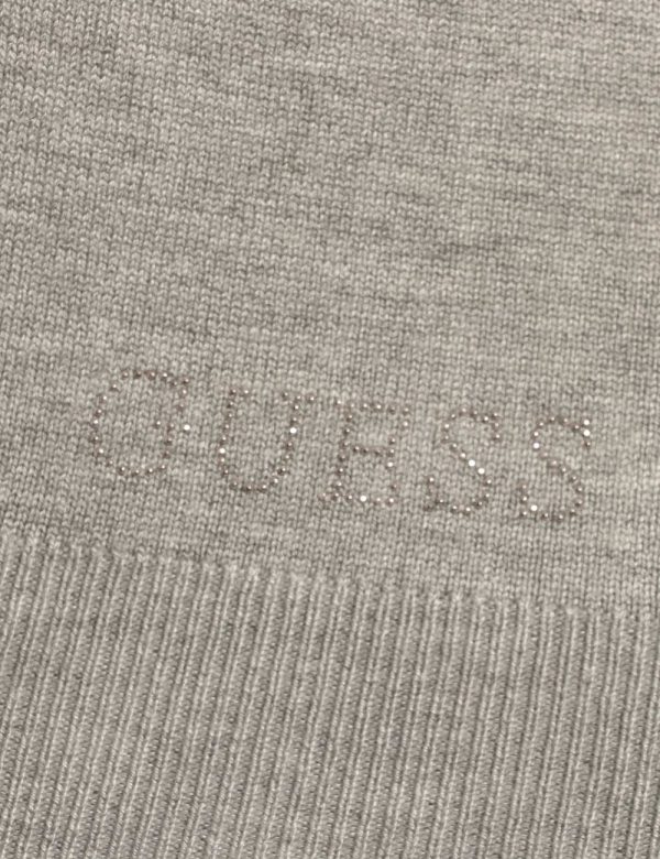 Maglione Guess cardigan grigio - COMPOSIZIONE E VESTIBILITÀ:71% viscosa 29% poliamideLa modella è alta 172 cm e indossa la t