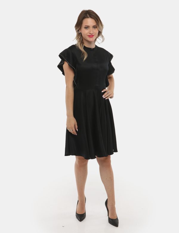 Vestito Guess con bordo di perline - 100% poliestereLa modella indossa la taglia S è alta 168 cm e la vestibilità è regolare