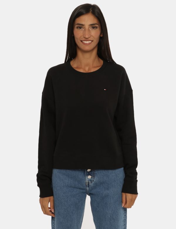 Felpa Tommy Hilfiger nero - COMPOSIZIONE E VESTIBILITÀ:100% cotoneLa modella è alta 176 cm e indossa la taglia S. La vestibi