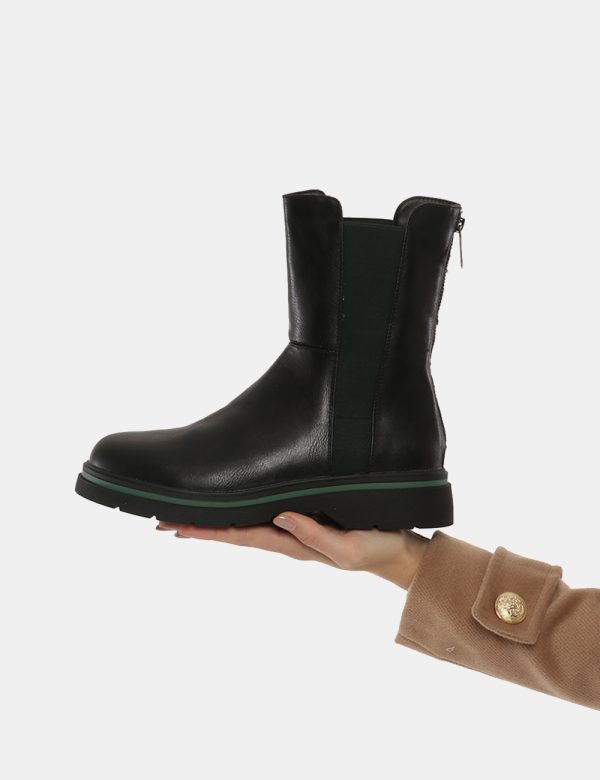 Stivale Cafè Noir con tessuto verde elastico a contrasto - Materiali tessili e Altri materialiLa modella indossa il numero 4