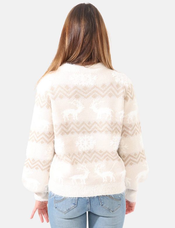 Maglione Only fantasia natalizia - 100% acrilicoLa modella indossa la taglia S e la vestibilità del capo è regolare. Spalle:
