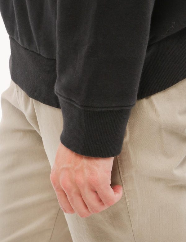 Felpa Napapijri con cappuccio - 100% cotoneIl modello indossa la taglia L ed è alto 184 cm e la vestibilità è regolare. Spal
