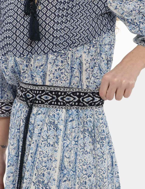 Gonna Pepe Jeans lunga fantasia blu - COMPOSIZIONE E VESTIBILITÀ:100% cotoneIl modello è alto 178 cm e indossa la taglia L.