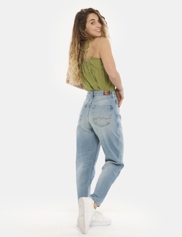 Jeans Pepe Jeans denim light - COMPOSIZIONE E VESTIBILITÀ:100% cotoneLa modella è alta 170 cm e indossa la taglia 27 US. La
