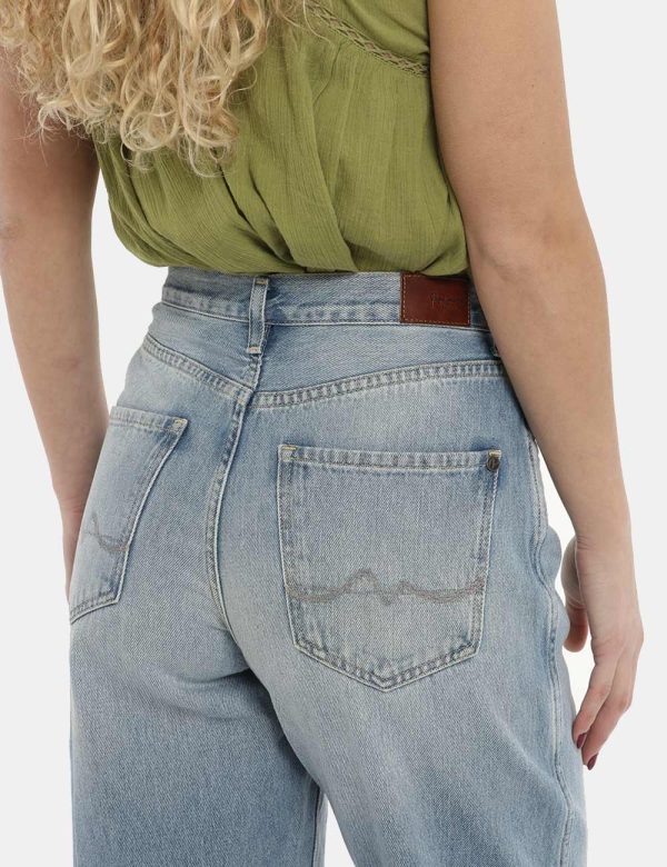 Jeans Pepe Jeans denim light - COMPOSIZIONE E VESTIBILITÀ:100% cotoneLa modella è alta 170 cm e indossa la taglia 27 US. La