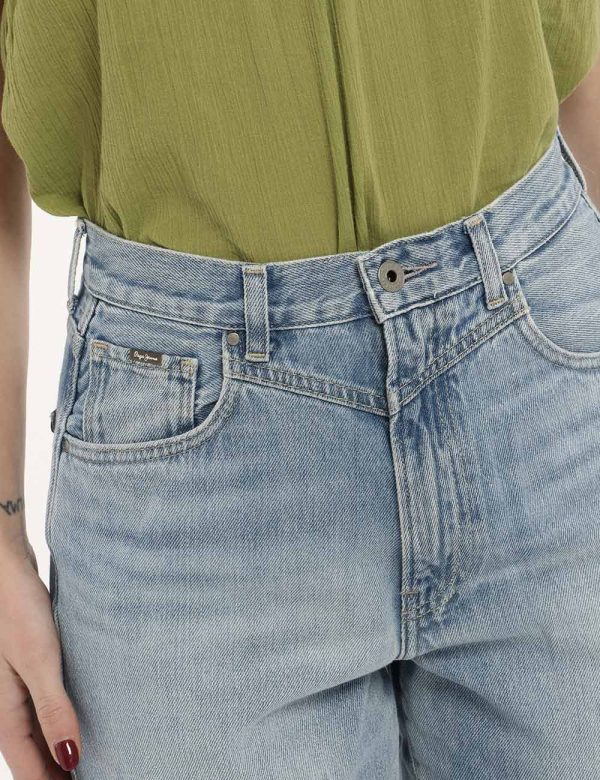 Jeans Pepe Jeans denim light - COMPOSIZIONE E VESTIBILITÀ:100% cotoneLa modella è alta 170 cm e indossa la taglia 27 US. La