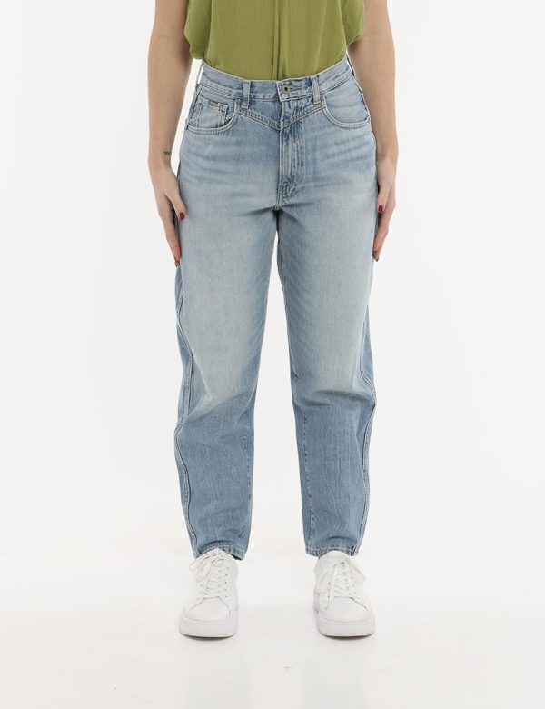 Jeans Pepe Jeans denim light - COMPOSIZIONE E VESTIBILITÀ:100% cotoneLa modella è alta 170 cm e indossa la taglia 27 US. La