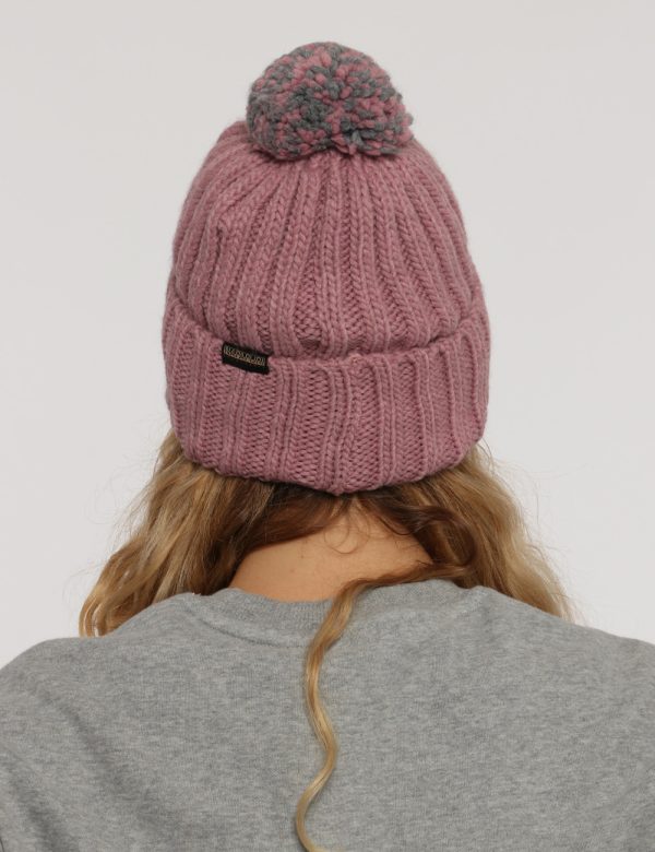 Cappello Napapijri rosa - COMPOSIZIONE E VESTIBILITÀ:75% acrilico 10% lana 10% poliamide 5% viscosaCONSIGLI DI STILE:Cappell
