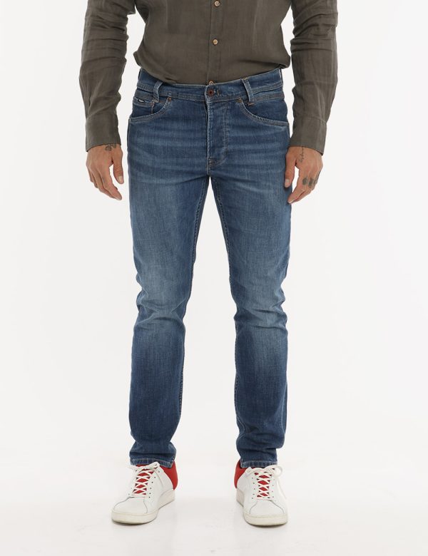 Jeans Pepe Jeans blu denim - COMPOSIZIONE E VESTIBILITÀ:99% cotone 1% elastaneIl modello è alto 178 cm e indossa la taglia 3